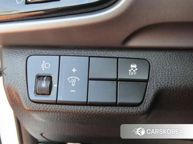 Kia Stonic 2018 Белый из Кореи, фото 4