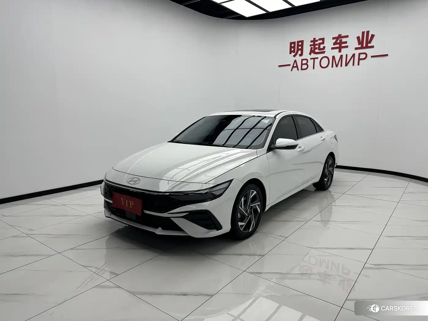 Hyundai Elantra 2023 Белый из Китая, фото 4