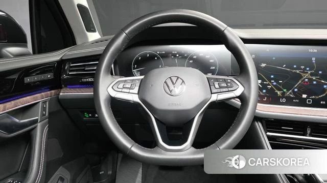 Volkswagen Touareg 3rd generation 2025 Черный из Кореи, фото 4