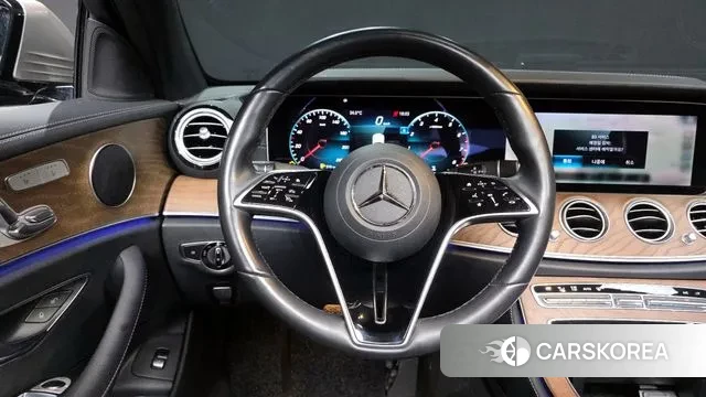 Mercedes-Benz E-Class W213 2021 Песочный из Кореи, фото 4