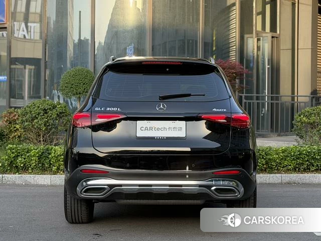 Mercedes-Benz GLC 2025 Черный из Китая, фото 4