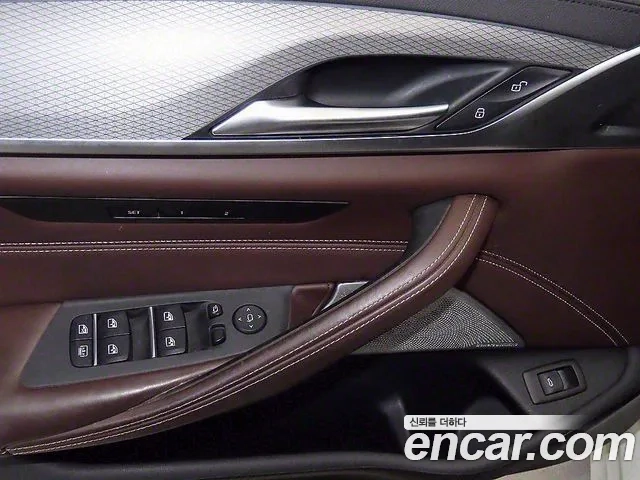 BMW 5 Series (G30) 2019 Белый из Кореи, фото 4