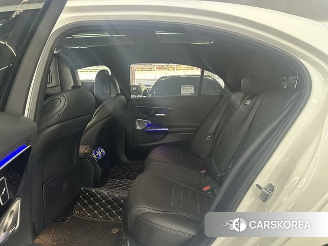 Mercedes-Benz Class C 2024 Белый из Китая, фото 4