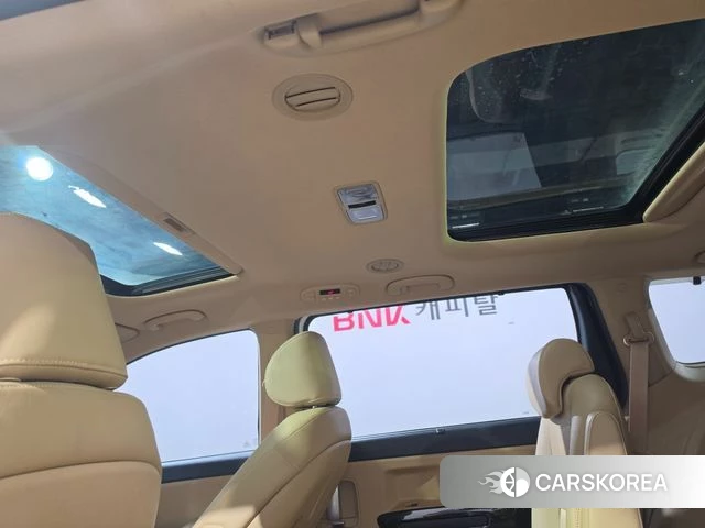 Kia The New Carnival 2019 Белый из Кореи, фото 4
