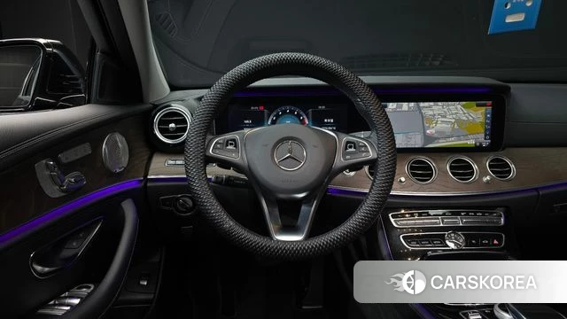 Mercedes-Benz E-Class W213 2018 Черный из Кореи, фото 4