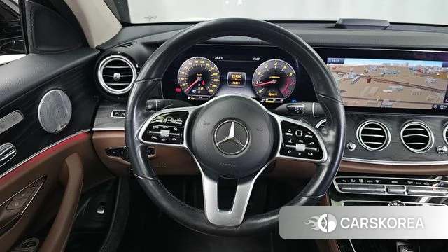 Mercedes-Benz E-Class W213 2018 Черный из Кореи, фото 4
