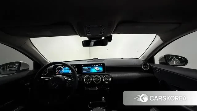 Mercedes-Benz A-Class W177 2020 Белый из Кореи, фото 4