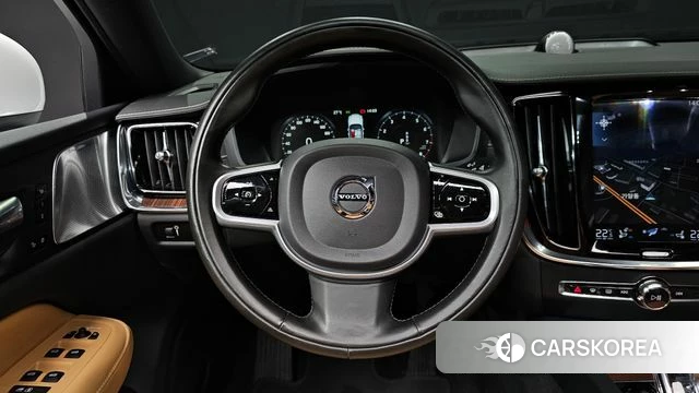 Volvo S60 3rd generation 2021 Белый из Кореи, фото 4