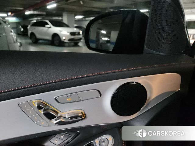 Mercedes-Benz GLC-Class X253 2022 Черный из Кореи, фото 4