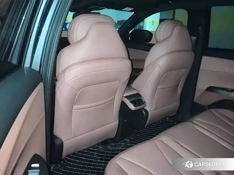 Chang'an Changan CS75PLUS 2026 Silver/gray из Китая, фото 4