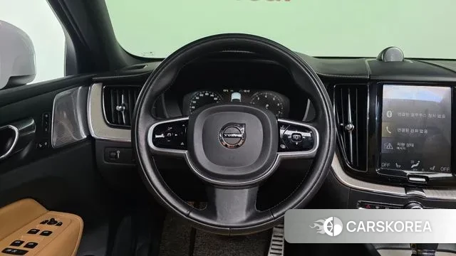Volvo XC60 second Generation 2019 Белый из Кореи, фото 4