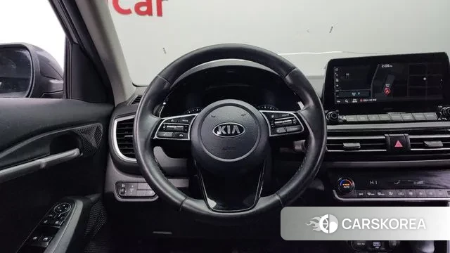 Kia Seltos 2021 Серый из Кореи, фото 4