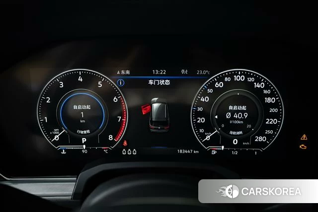 Volkswagen Touareg 2021 Синий из Китая, фото 4