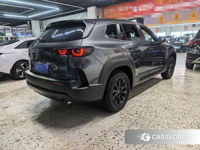 Mazda CX-50 line also 2023 Темно-серый из Китая, фото 4
