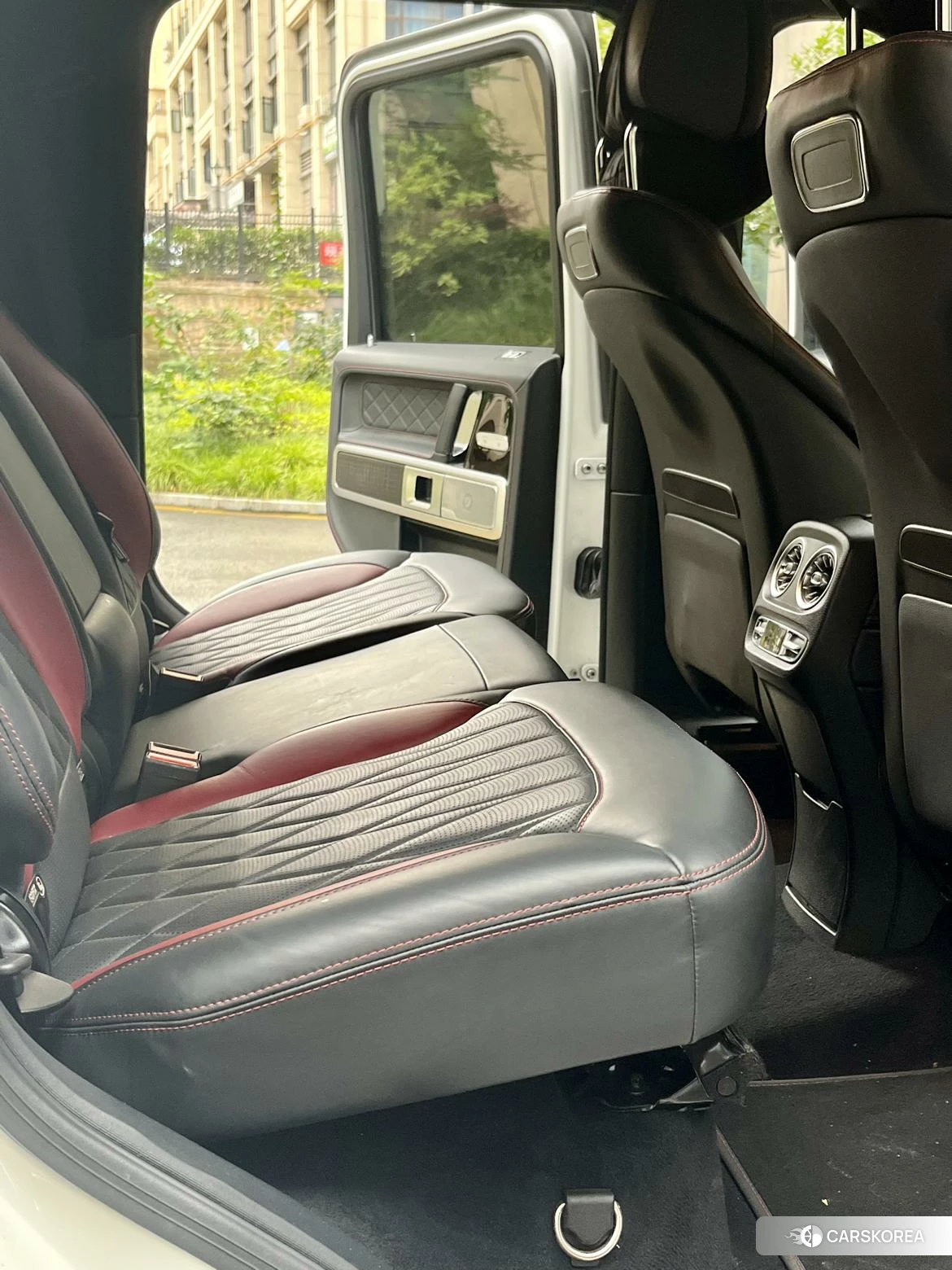 Mercedes-Benz G-class 2023 Белый из Китая, фото 4