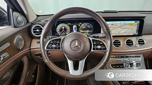 Mercedes-Benz E-Class W213 2020 Черный из Кореи, фото 4
