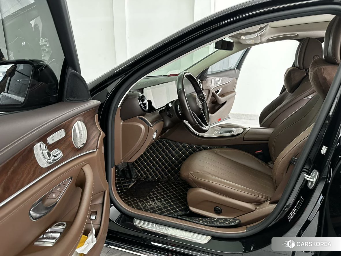 Mercedes-Benz E-Class 2022 Черный из Китая, фото 4