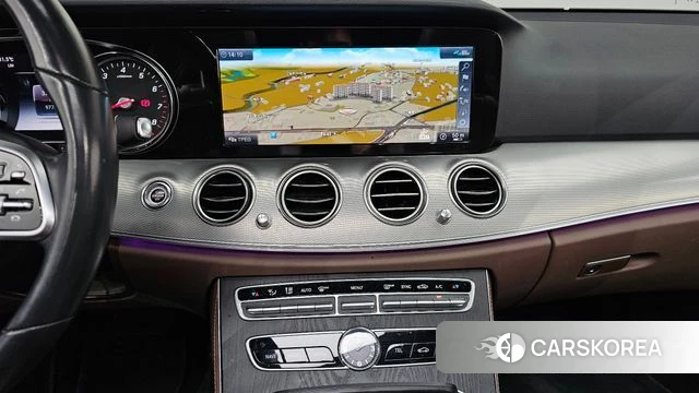 Mercedes-Benz E-Class W213 2020 Белый из Кореи, фото 4