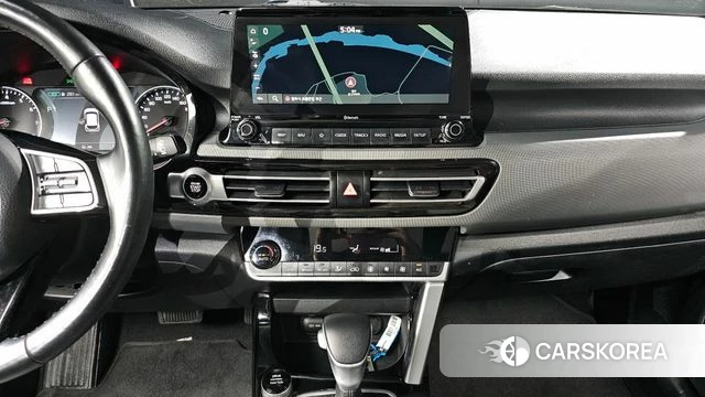 Kia Seltos 2022 Белый из Кореи, фото 4