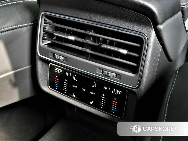 Audi Q8 (4M) 2021 Серый из Кореи, фото 4