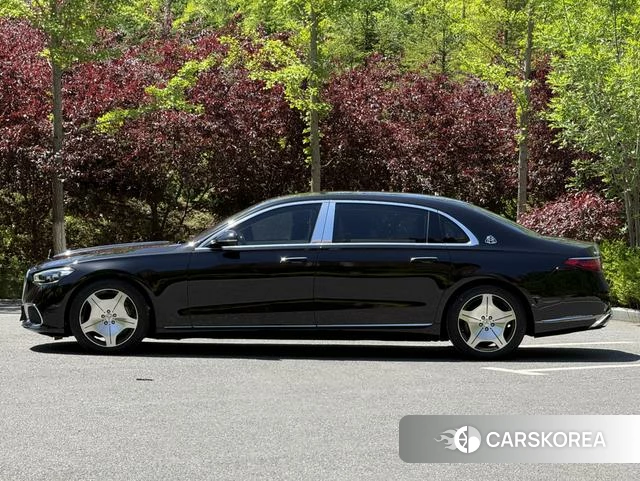 Mercedes-Benz Maybach S-class 2023 Черный из Китая, фото 4