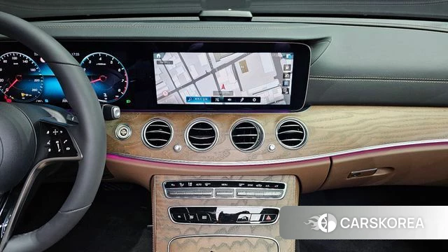 Mercedes-Benz E-Class W213 2023 Черный из Кореи, фото 4