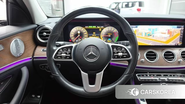 Mercedes-Benz E-Class W213 2019 Белый из Кореи, фото 4