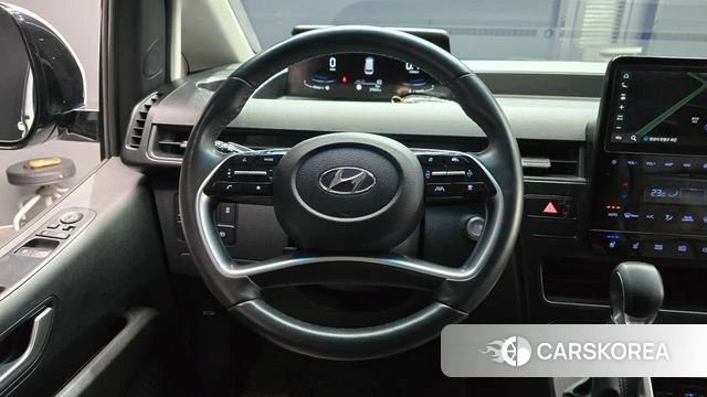 Hyundai Staria 2023 Белый из Кореи, фото 4