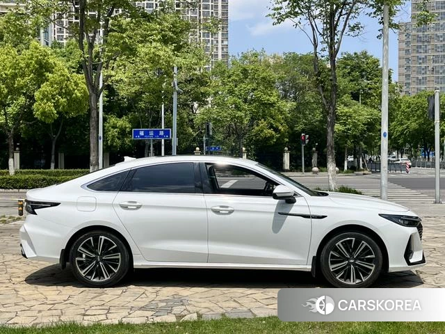 Chery Arrizo 8 2023 Белый из Китая, фото 4