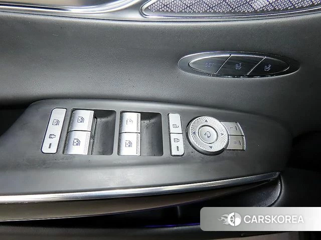 Genesis GV70 2024 Черный из Кореи, фото 4