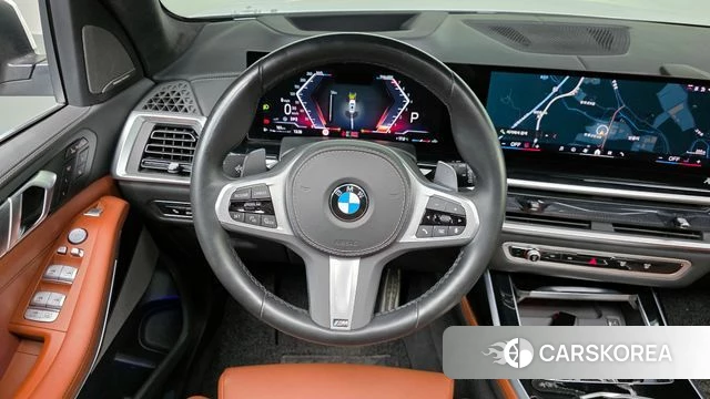 BMW X7 (G07) 2023 Белый из Кореи, фото 4