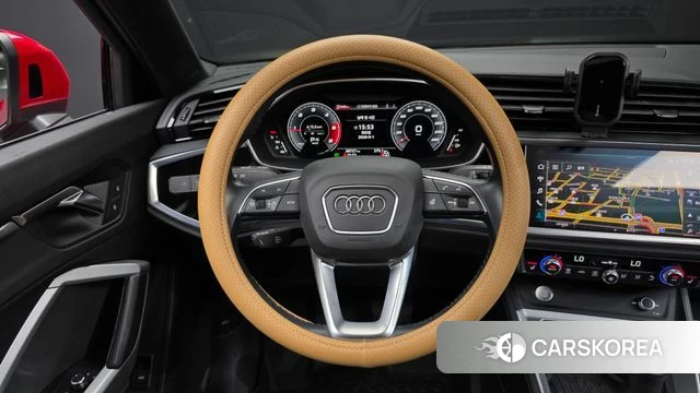 Audi Q3 (F3) 2020 Красный из Кореи, фото 4