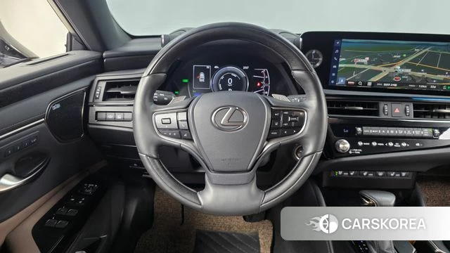 Lexus ES300h 7th generation 2023 Серебряный из Кореи, фото 4