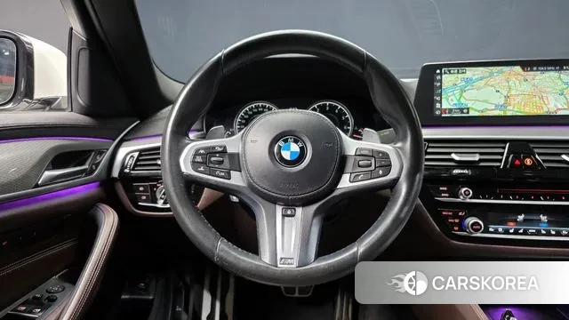 BMW 5 Series (G30) 2018 Белый из Кореи, фото 4