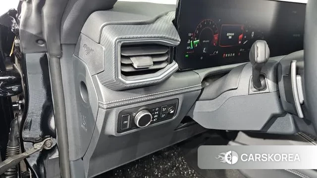 Ford Mustang 7th Generation 2024 Черный из Кореи, фото 4