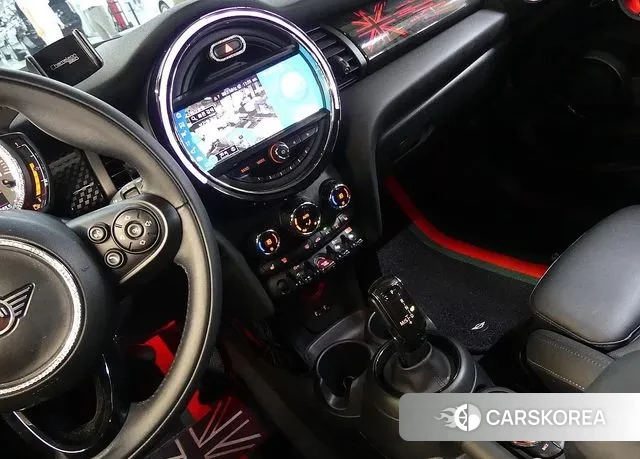 Mini Cooper S 2019 Жемчужный цвет из Кореи, фото 4