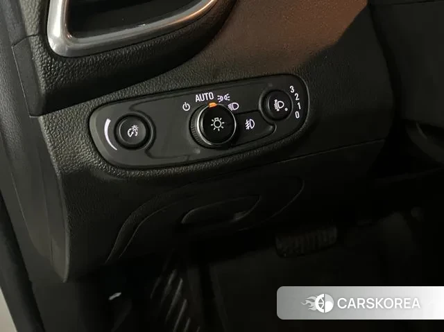 Chevrolet (GM Daewoo) The New Trax 2019 Белый из Кореи, фото 4