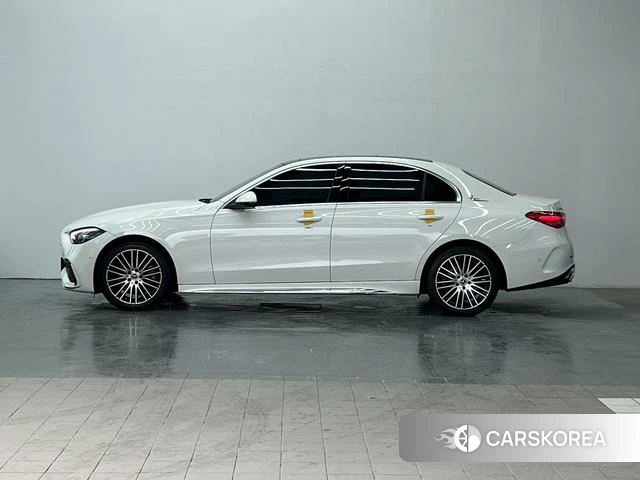 Mercedes-Benz Class C 2023 Белый из Китая, фото 4