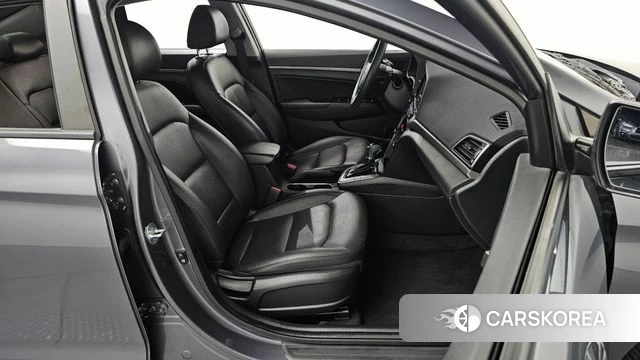 Hyundai Avante AD 2018 Серый из Кореи, фото 4