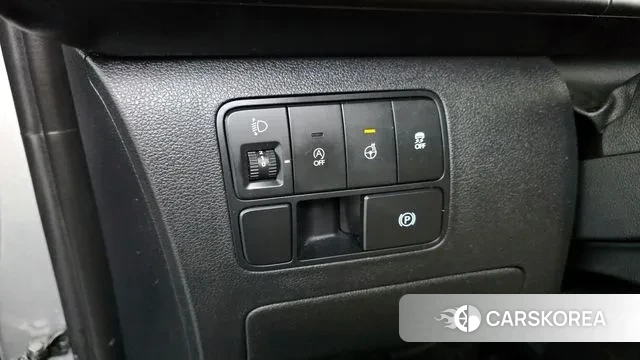 Hyundai Staria 2022 Серебряный из Кореи, фото 4