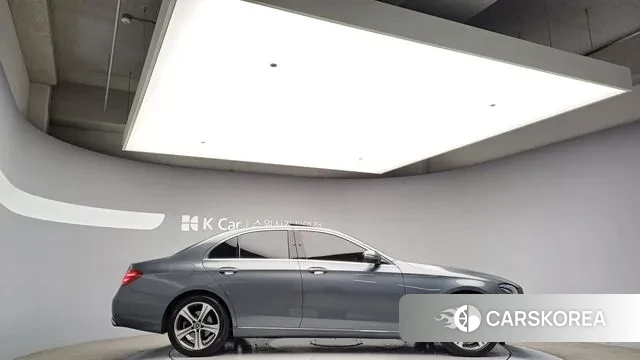 Mercedes-Benz E-Class W213 2018 Серый из Кореи, фото 4