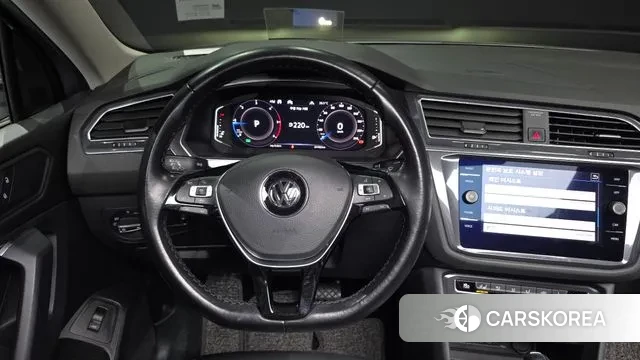 Volkswagen Tiguan Allspace 2020 Серый из Кореи, фото 4