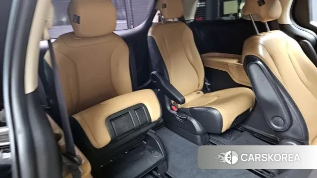 Kia Carnival 4th generation 2021 Черный из Кореи, фото 4