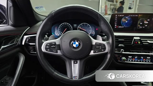 BMW 5 Series (G30) 2019 Черный из Кореи, фото 4
