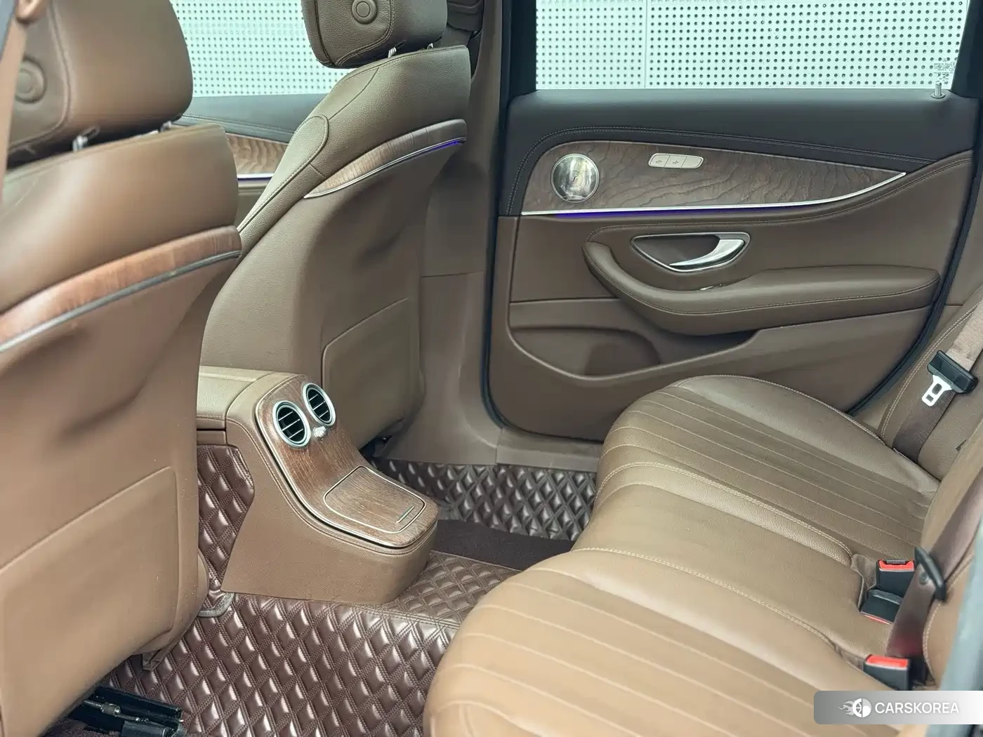 Mercedes-Benz E-Class 2023 Черный из Китая, фото 4