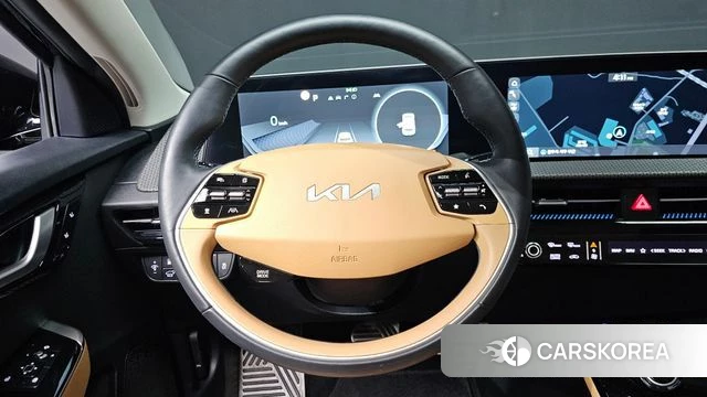 Kia EV6 2023 Черный из Кореи, фото 4