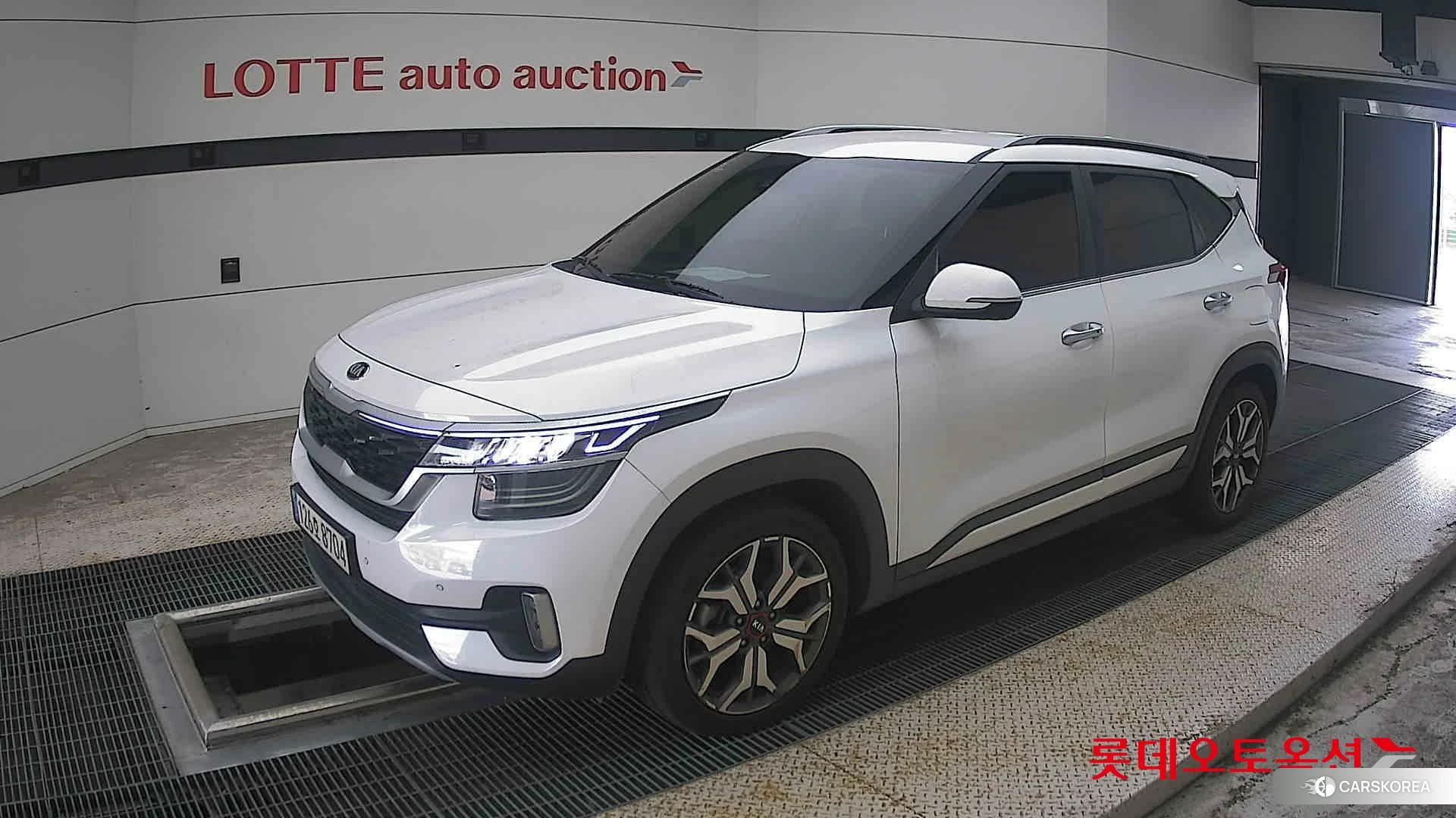 Kia Seltos 2022 Белый из Кореи, фото 4