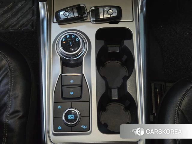 Ford Explorer 6th Generation 2022 Черный из Кореи, фото 4