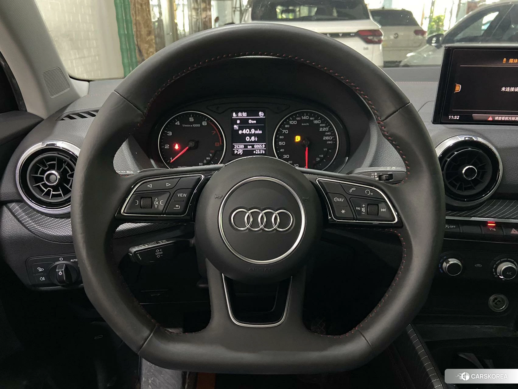 Audi Q2L 2021 Красный из Китая, фото 4