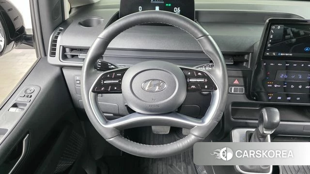 Hyundai Staria 2023 Белый из Кореи, фото 4